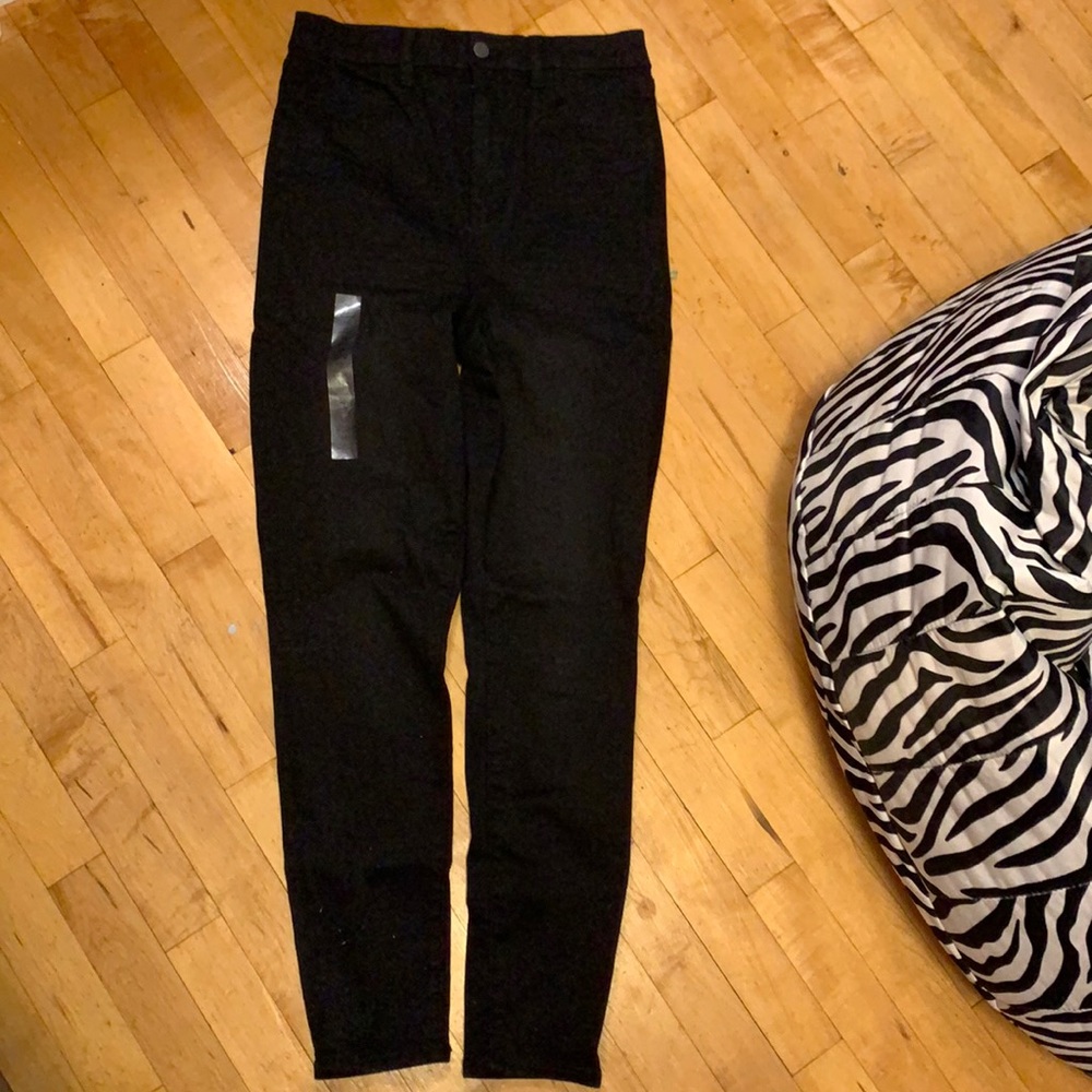 Black American early curvy highest rise jegging